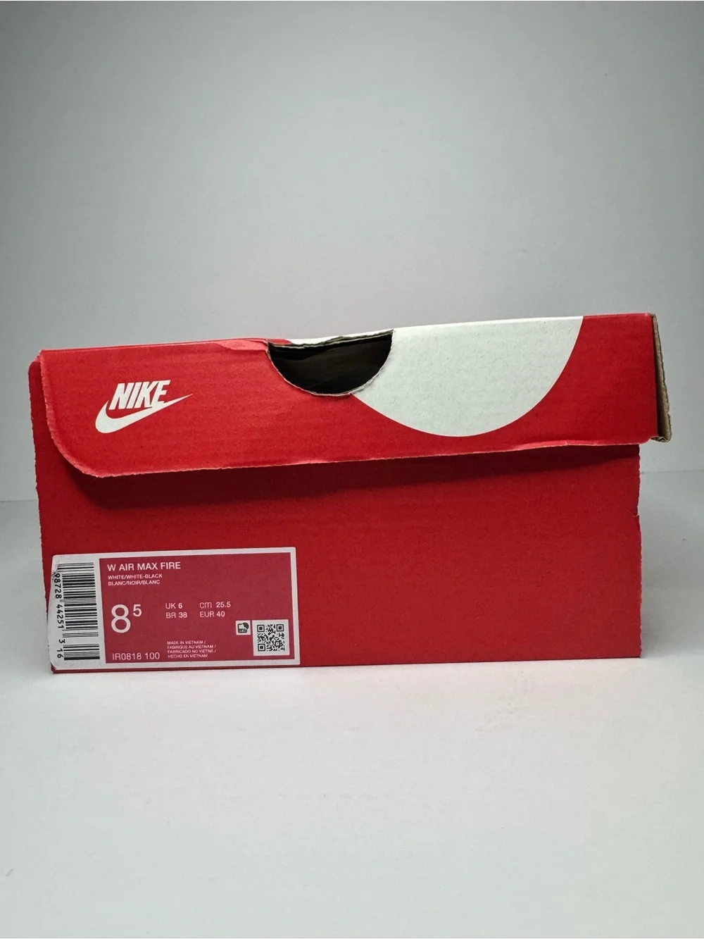 Nike Air Max Fire Size 8.5 Women